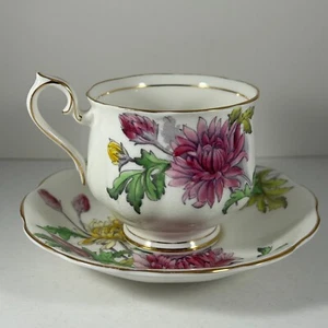 Royal Albert Flower of the Month Serie Chrysantheme Porzellan Tasse & Untertasse - Bild 1 von 13