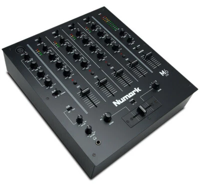 Numark M6USB Negro 4 Canales USB Mezclador DJ Para Usar con Tocadiscos DJ y Reproductores de CD  Foto 1 de 4