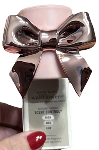 “PINK BOW” Wallflower Plug In Diffuser.  Bath & Body Works. SHIPS FREE!!! - Picture 1 of 3