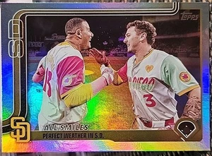 2025 Topps Series 1 #143 San Diego Padres Checklist 'All Smiles' Rainbow Foil - Picture 1 of 2