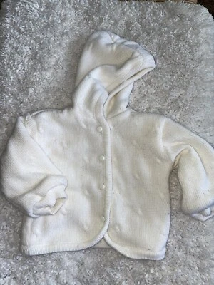 Carriage Boutiques bebé talla Chaqueta suéter con capucha blanca 6 meses. Clásico Foto 1 de 4