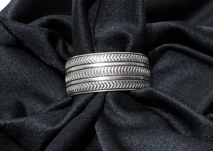 Vintage De Chelly Navajo Sterling Silver Cuff Bracelet - Artist Signed G. Binkin - Picture 1 of 13