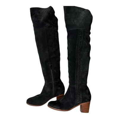 Botas hasta la rodilla inspiradas en Matisse negras gamuza tacón bloque 7,5 M Foto 1 de 4