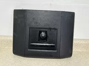 Dodge Ram 2009-2012 consola central panel de moldura trasero 12v negro de fábrica - Imagen 1 de 2