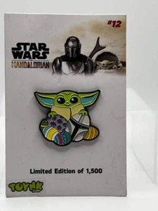 Star Wars: The Mandalorian Grogu Easter Limited Edition Pin (Toynk Exclusive) - Picture 1 of 1