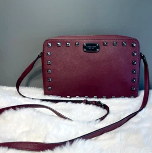 MICHAEL KORS Studded Crossbody/Shoulder Bag Saffiano Leather~Wine/Burgundy9.5x6" - Picture 1 of 10