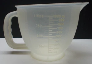Vintage Tupperware 1288 4 Cup Mix and Store Measuring Pitcher Pour Spout No Lid - Picture 1 of 6