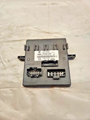 AUDI Q7 2007-2015 4,2 L MÓDULO DE CONTROL DE FUENTE DE ALIMENTACIÓN INTEGRADA BCM 4F0907279A OEM Foto 1 de 2