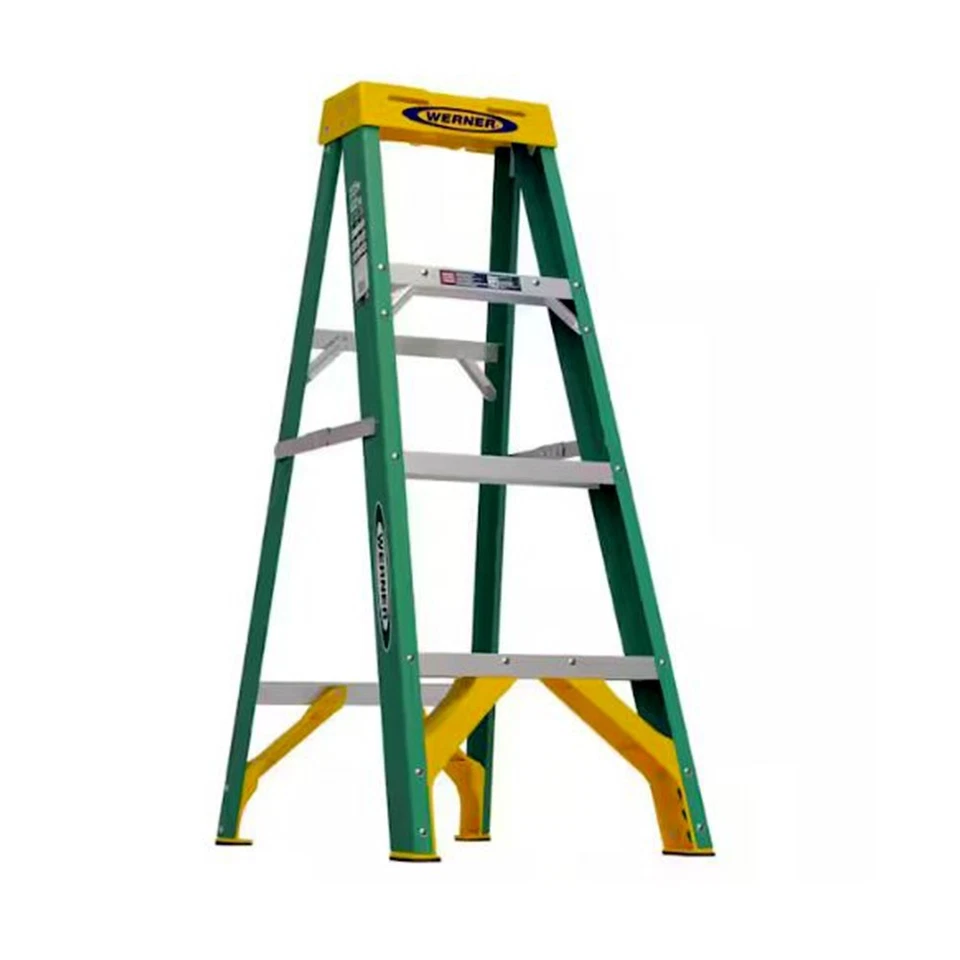 Escalera de fibra de vidrio de 4 pies alcance 8 pies carga 225 lb tipo II tarifa de trabajo NewWerne Foto 1 de 1