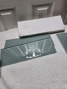 Crystile hellgrau 4 Zoll X 12 Zoll Glänzende Glas U-Bahn Fliese 1 qm ft. 3 Fliesen H - Bild 1 von 9
