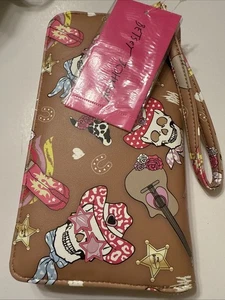 NUEVO CON ETIQUETAS Betsey Johnson Cremallera Alrededor Cartera Muñequera - Calaveras de Vaquero en Marrón - Imagen 1 de 14