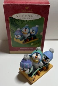Vintage Hallmark Penguins At Play Ornament In Box Hal-1 - Picture 1 of 9