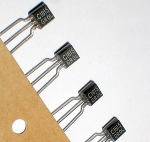 20 pz transistor 2SC1815-GR C1815 TO-92 TOSHIBA - Foto 1 di 1
