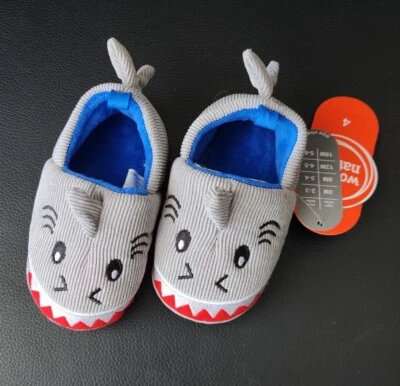 Zapatillas Wonder Nation Bebé Niños Gris Tiburón Zapatos Talla 4 Nuevas Con Etiquetas  Foto 1 de 4