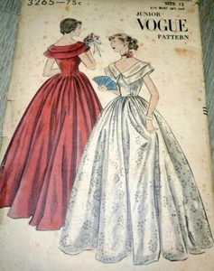 *LOVELY VTG 1940s EVENING DRESS VOGUE Sewing Pattern 13/31.5 - Picture 1 of 1