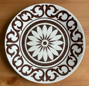J & G MEAKIN HANLEY - BIANCA DESIGN SALAD PLATE (22.7cm) - Picture 1 of 3