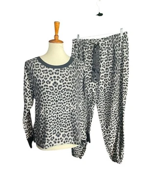 Betsy Johnson Leopard Pajama Set Women L Tapered Leg Soft Cozy Loungewear - Image 1 of 4