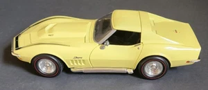 1:18 Diecast 1969 Chevy Corvette (Butternut Yellow) - Picture 1 of 3