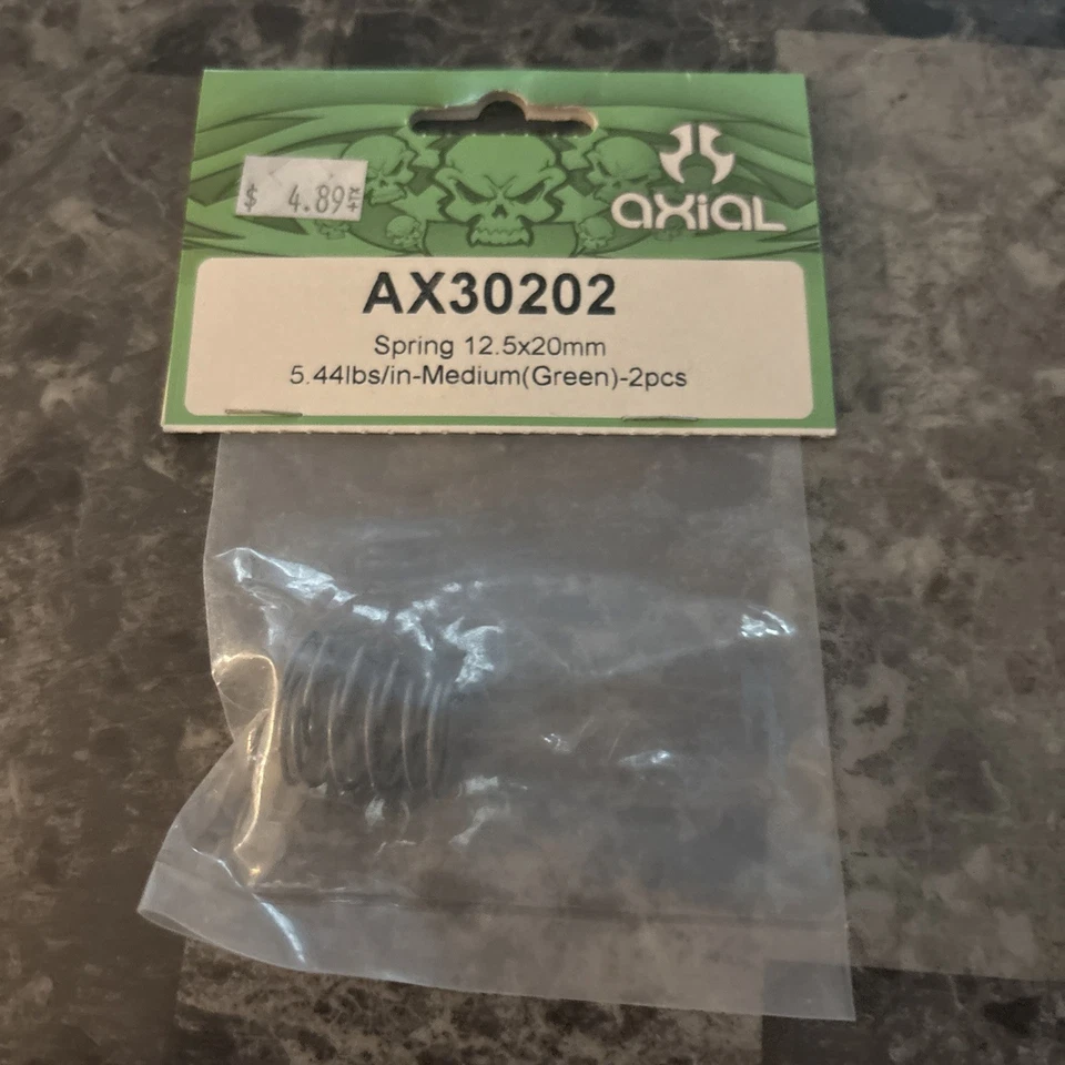 (B7) Axial AX30202 Shock Springs 5.44lbs/in Medium Green 2 Pcs - Image 1 of 1