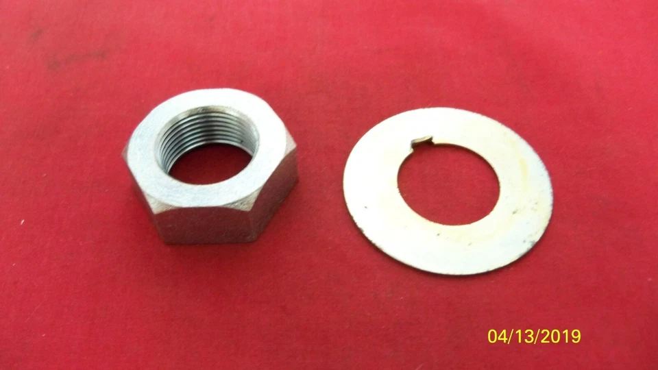 TRIUMPH T150 T160 X75 BSA ROCKET3 ENGINE SPROCKET NUT 21-0585 TAB WASHER 70-8785 - Imagem 1 de 1
