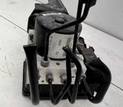 Насос антиблокировочный тормозной в сборе 2012-2013 Ford Fiesta ABS от оригинального производителя - Изображение 1 из 2