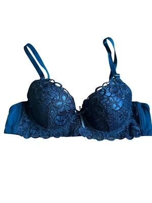 Sujetador push-up acolchado de encaje floral azul Coobie 38A con correas ajustables y gancho Clo Foto 1 de 4
