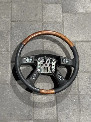 Volante Cadillac Escalade 2003-2006 gris veta madera OEM P21997721 Foto 1 de 4