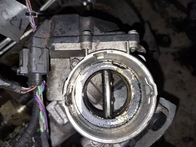 Válvula de carrocería de acelerador de alto flujo Volkswagen Passat 2008 (control de aire #2189151-60 Foto 1 de 4