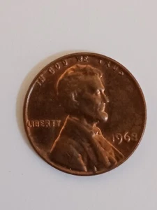1968 No Mint Mark Lincoln Penny Error on Top Rim, and "L" in Liberty , & more - Picture 1 of 10