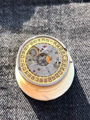 Longines Automatic Conquest Movement Cal L633.1 Not Working For Parts - Immagine 1 di 4