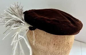 1940s Brown Velvet Noreen Fashion Women's Hat With Feather Pillbox Gorgeous - Picture 1 of 7