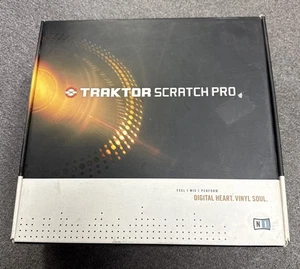 Native Instruments Traktor Scratch Pro DJ Performance Package Audio 8 - Picture 1 of 4