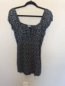 Hollister Medium Minikleid Milk Maid, Empire Taille, Cottagecore - Bild 1 von 5