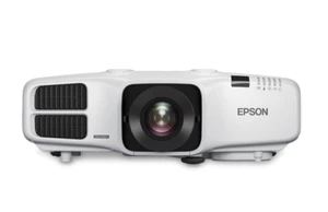 EPSON POWERLITE 5530U WUXGA 3LCD PROJECTOR **NO REMOTE** - Picture 1 of 3