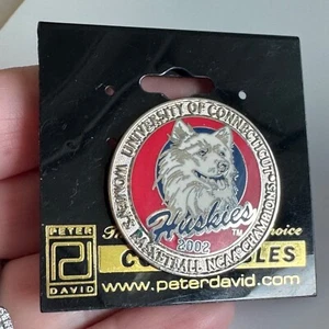 UConn Huskies 2002 NCAA Women’s Basketball Champions Pin Peter David Rare - Picture 1 of 3