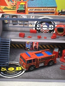 Hot Wheels Blackwalls 1976 Fire Eater Fire Truck 1:64 Red Diecast USEDEXcond HK - Picture 1 of 7