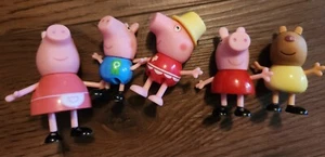 Set di cinque giocattoli Peppa The Pig Jazzwares alti 2,5 pollici - Foto 1 di 6