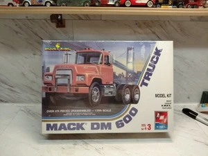 Amt MACK DM600 TRACTOR Model Kit 1:25 SEALED New Never Opened - Picture 1 of 1