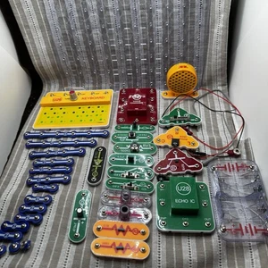 Snap Circuits Huge Lot Approx 80 Pieces Educational STEM - Picture 1 of 13