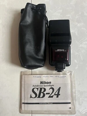 Nikon SB-24 Autofocus Speedlight Flash W/ Pouch And Instruction Manual Japan - Image 1 of 4