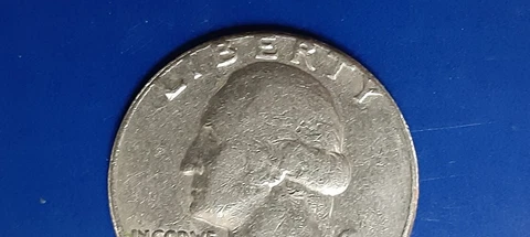 US COIN~1982 D WASHINGTON QUARTER OFF CENTER  ERROR~CIRCULATED FREE SHIPPING! Cover