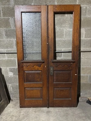 ~ ANTIQUE 1/4 SAWN OAK DOUBLE ENTRANCE FRENCH DOORS ~ 47.75 x 80.5 ~ SALVAGE - Image 1 of 4