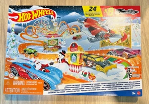 Calendario dell'Avvento 2021 Hot Wheels NUOVO in Scatola con 24 Sorprese di cui 8 Auto - Foto 1 di 3