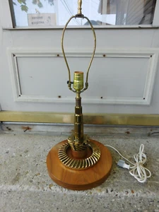 VERY UNIQUE VINTAGE BRASS PLATED RING & PINION GEAR TABLE LAMP CAR ENTHUSIATS - Picture 1 of 9