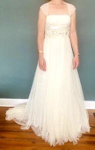 Wedding Dress, Size 8, Ivory with sequin pattern, capped sleeves & small train - Picture 1 of 6