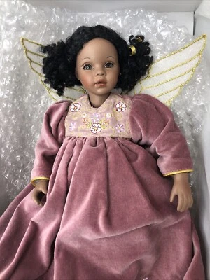 Muñecas de 12” de Pauline “Justicia” muñeca de porcelana y tela ángel adorable AA SIN USAR, EN CAJA Foto 1 de 4