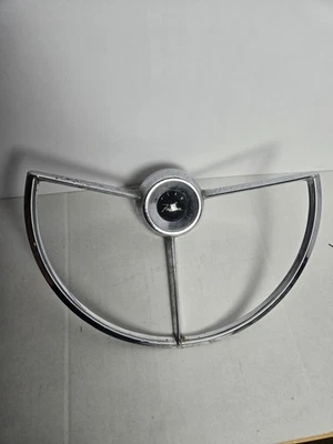 Botón de bocina del volante Ford Falcon 1962-1964 OEM FOMOCO  Foto 1 de 4