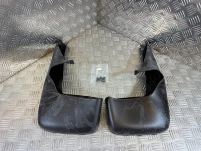 Genuine BMW E53 Front Left Right Mud Flaps 0026930 0026936 - Image 1 of 4