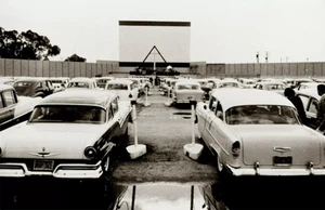Impresión fotográfica Drive in Movie de la década de 1950/eliges el tamaño - Imagen 1 de 1