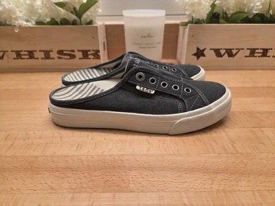 Tenis TAOS EZ Soul Denim para mujer de lona lavada carbón talla 8 $70 Foto 1 de 4